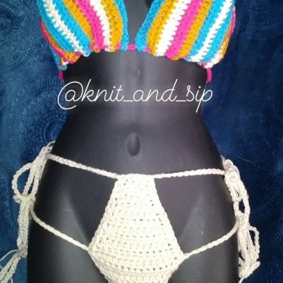 Bikini - Picture 2 of 4